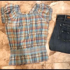 Ruffle trim w buttons flannel top, Cinched waist💋